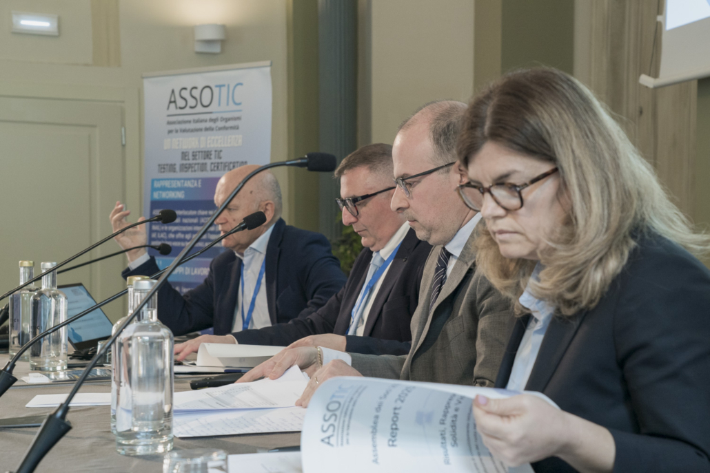 Assotic29.04_web__79